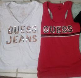 2 blusas Guess por 8 size small for Sale in Denver CO OfferUp