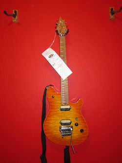 EVH Wolfgang Special Solar Quilted Maple Guitar finish w/Baked Maple Neck