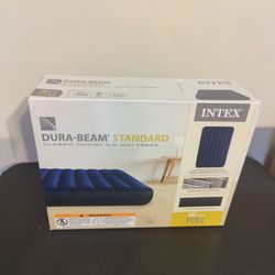 NEW Air Mattress  - FULL SIZE ----- Colchon De Aire  Nuevo