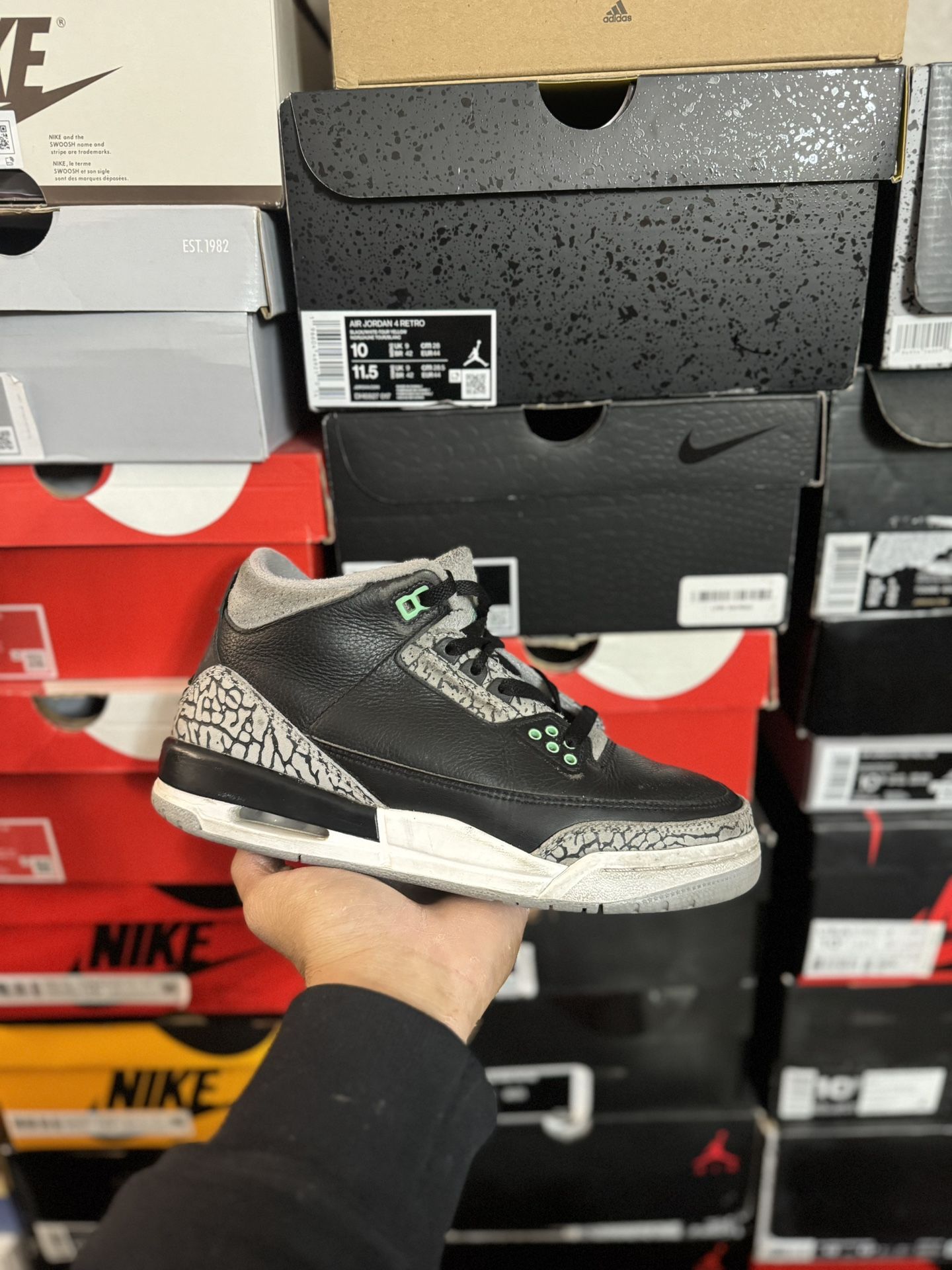 Jordan Green Glow 3s size 6Y USED