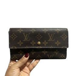 LV Wallet