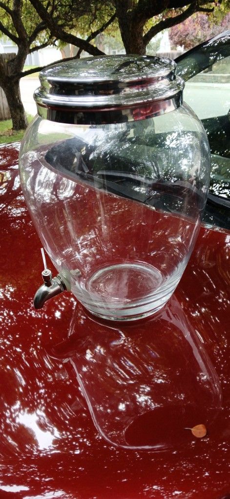 2 Gallon Glass Dispenser 