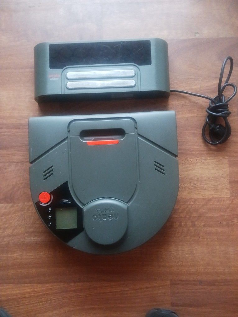 Neato Xv-11 Robotic Vacuum