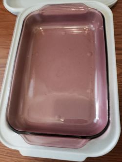 CASSEROLE DISH