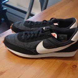 Excellent New Condition Nike Daybreak Waffle Women's 9.5 