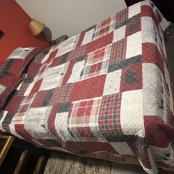 Queen Pillow Top Mattress