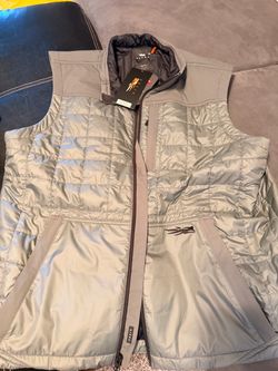 Sitka vest