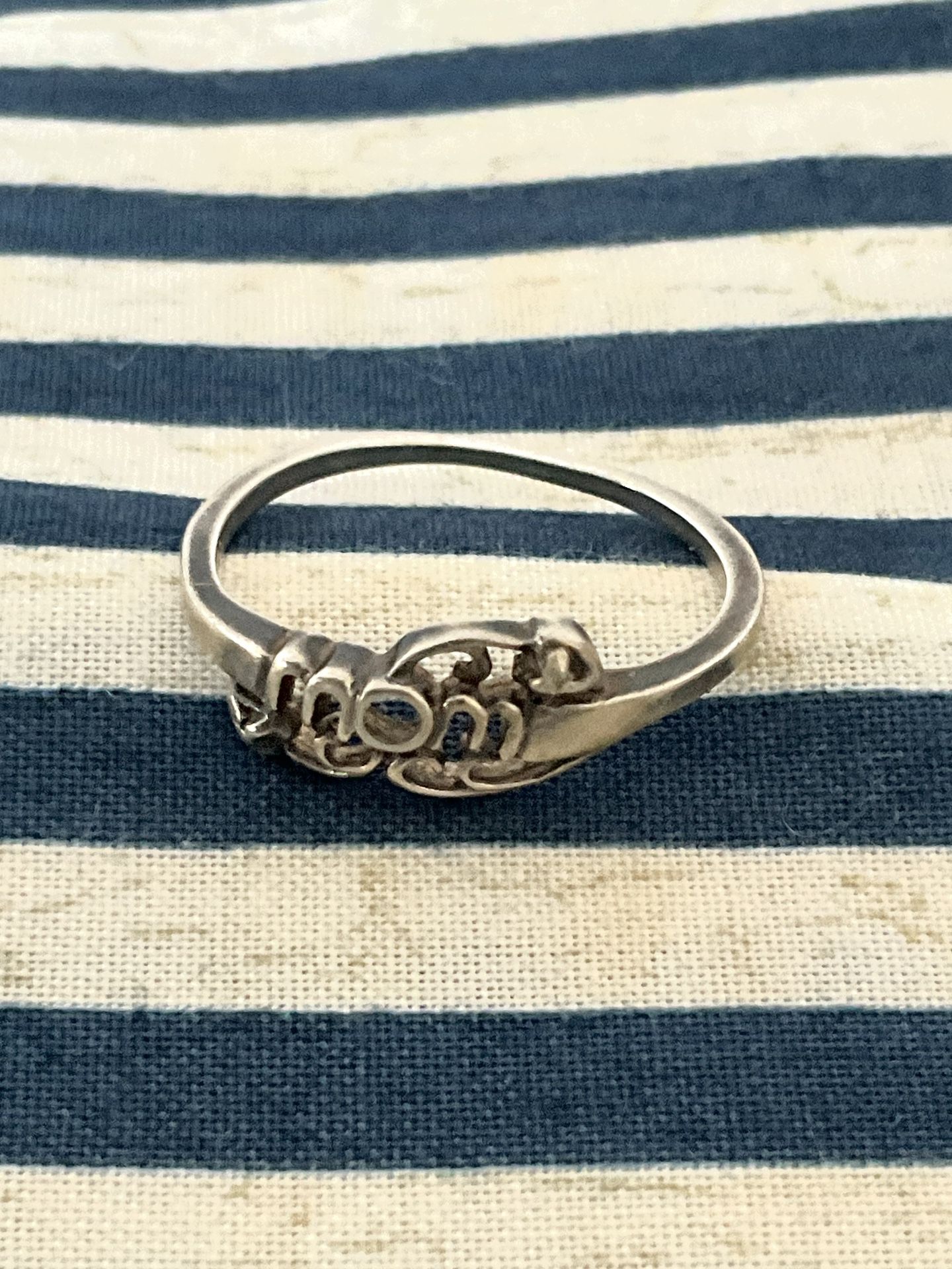 Sterling Silver 925 Mom Ring Mother's Day Band Ring Size 8,5