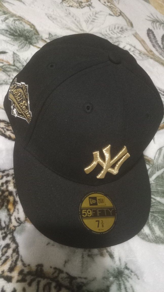 New York Yankees baseball cap