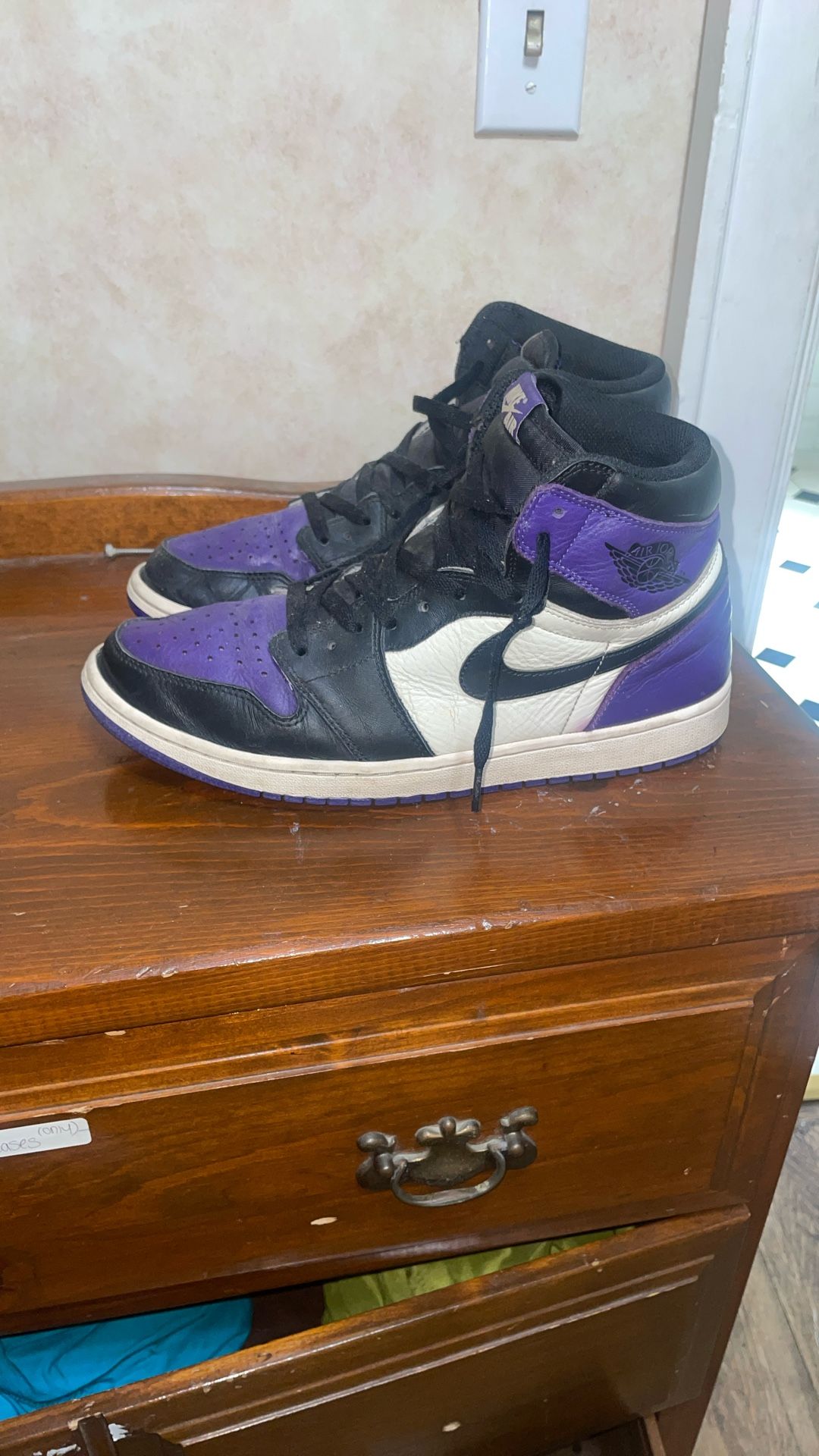 Jordan 1 court purple