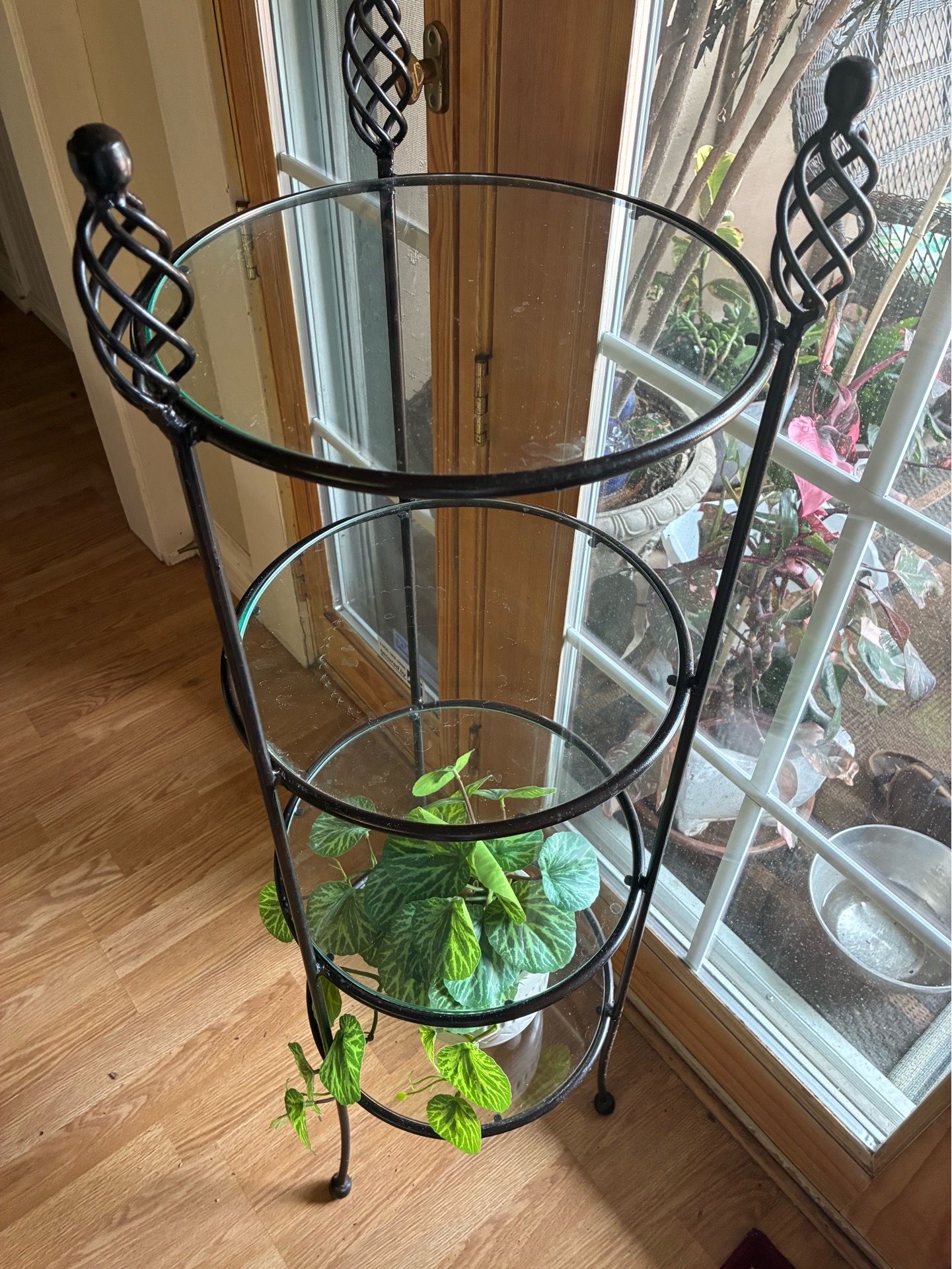 Plant stand