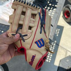 Baseball Glove 