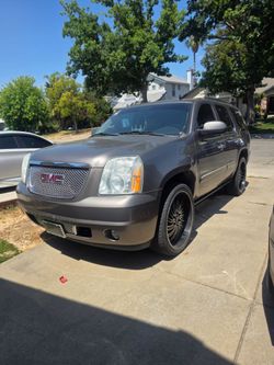2012 GMC Yukon Denali