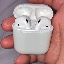 AirPods 80$