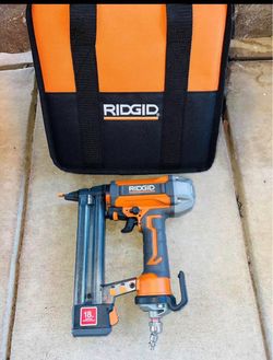 Ridgid R150FSF3 18 Gauge 1-1/2" Narrow Crown Finish Stapler + Carrying Bag New