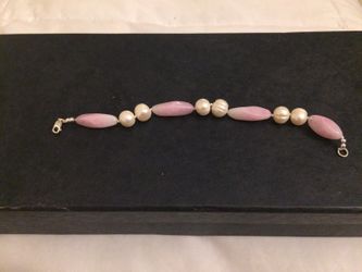 Pearl bracelet