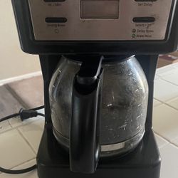 Full size Mr. coffee maker works