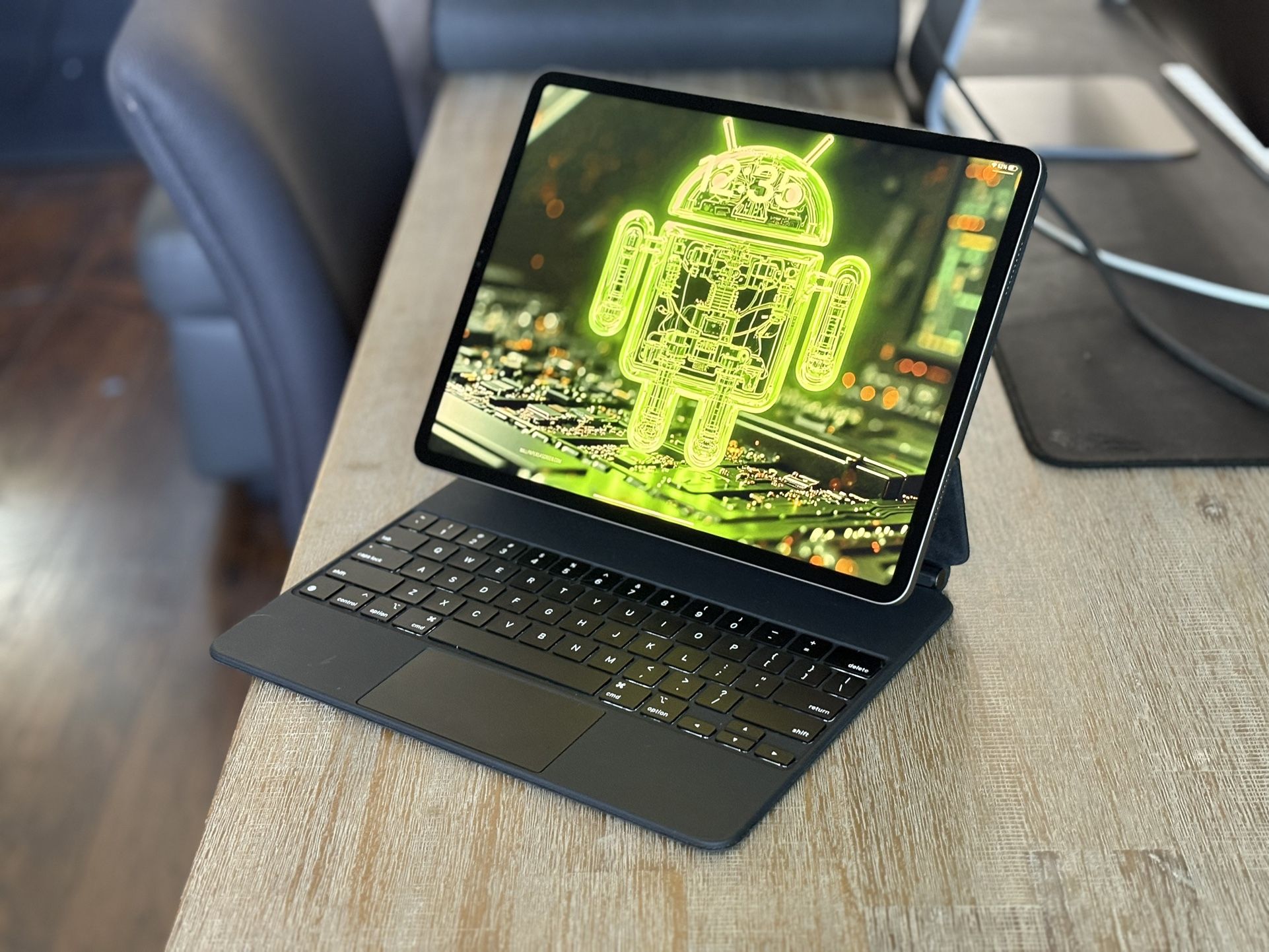 2TB iPad Pro 12.9” (2022) M2