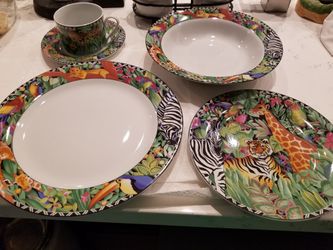 Like new. Sakura Magic Jungle Dinnerware 1995