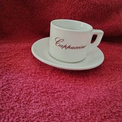 Cuatro Tazas Cuatro Platos Nuevos