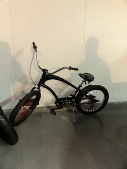 Electra straight 8 esp black cruiser bike