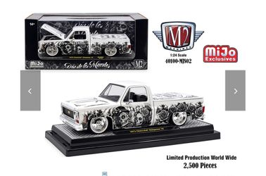 M2 Machines 1973 Chevrolet Cheyenne 10 Dia de los Muertos 1:24 Diecast