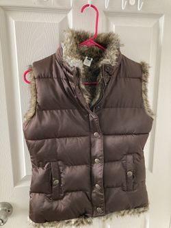 Gap Kids Reversible Faux Fur Vest Jacket (XL/XXL, 12-16), Petite Women’s XS
