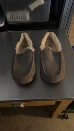 UGG MEN'S ASCOT SLIPPERS - MOC TOE