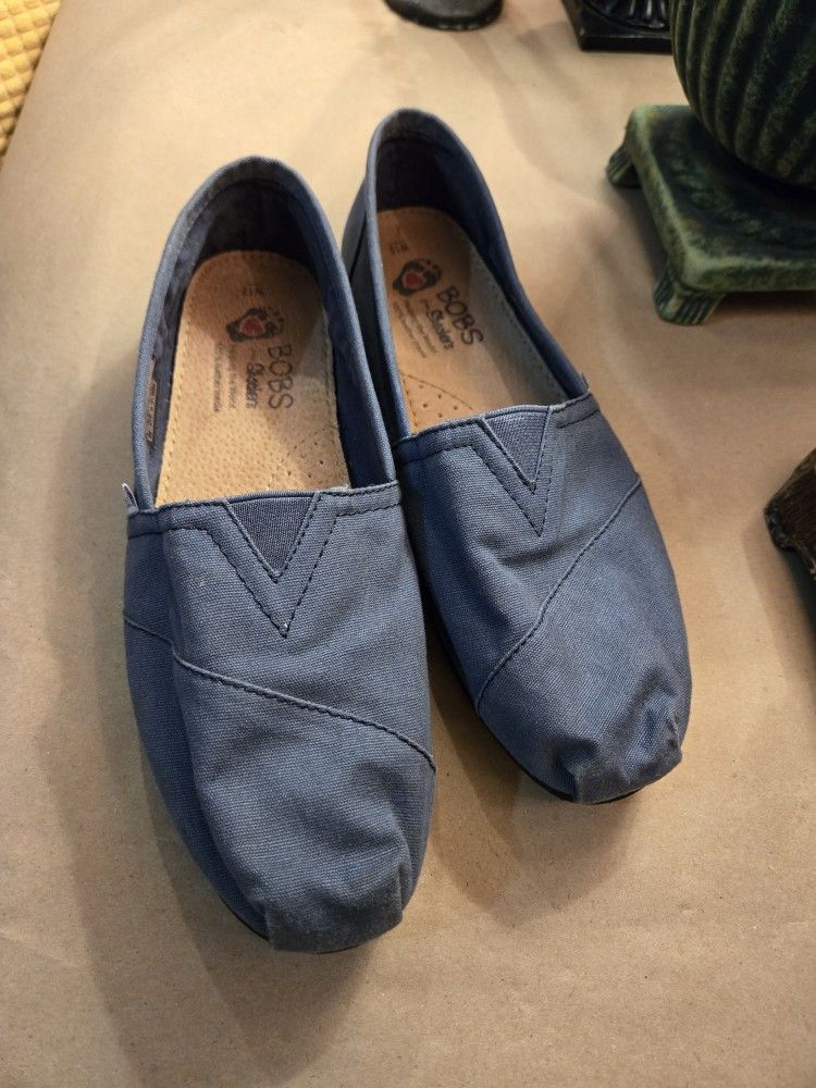 Ladies Size 10 Bob's Slip On Flat Shoes