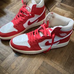 Nike Air Jordan 1 High OG 'Newstalgia Chenille'