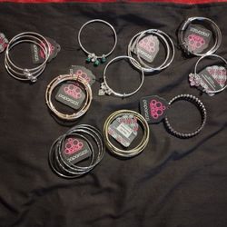 Paparazzi Bracelets Lot 9