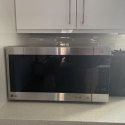 LG Microwave