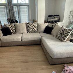 Sectional sofa 