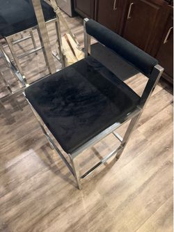 Velvet high chairs and table