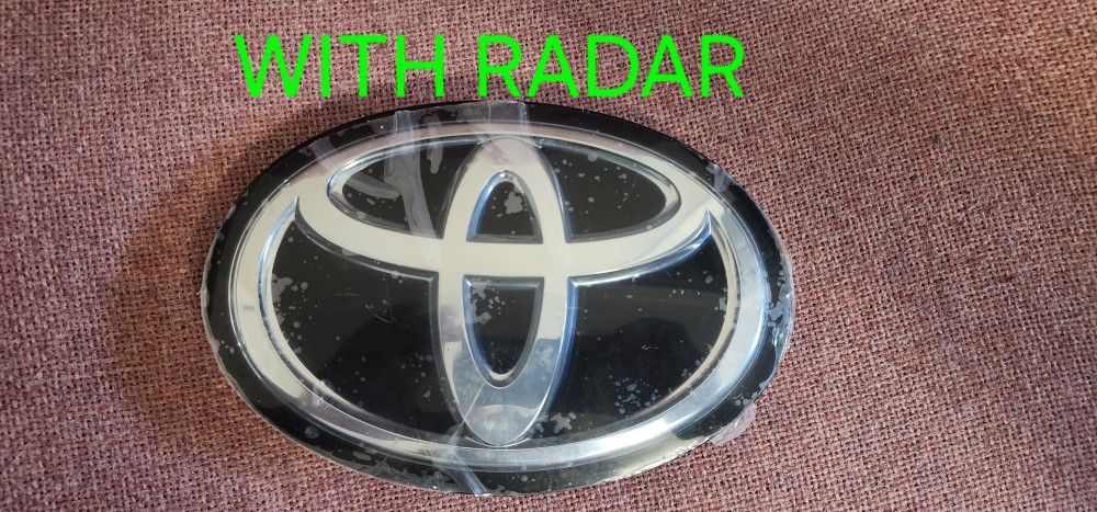 For Camry 2018-20 Front Grille Emblem Logo WITH RADAR