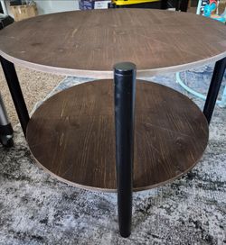 USED ACCENT TABLE IN ZIP CODE 77070