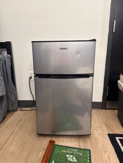 Galanz Mini Fridge