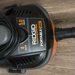 Rigid Portable Vacuum 4 Gal 5.0 Peak HP