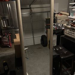 Long mirror