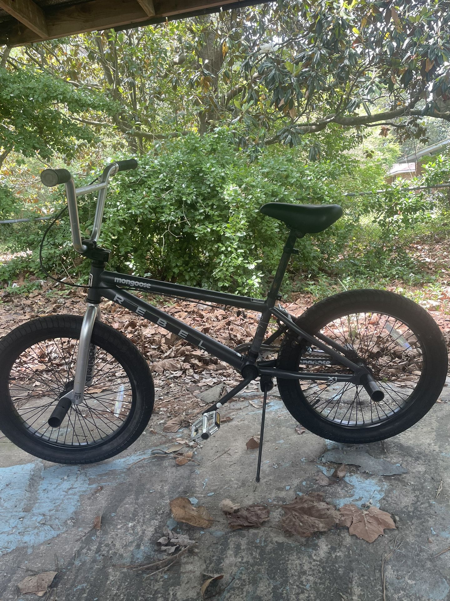 BMX Rebel Mongoose Bike 20inch White And Black