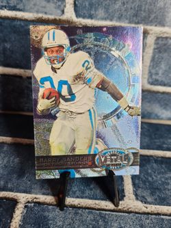Barry Sanders Detroit Lions Fleer Metal Universe Card