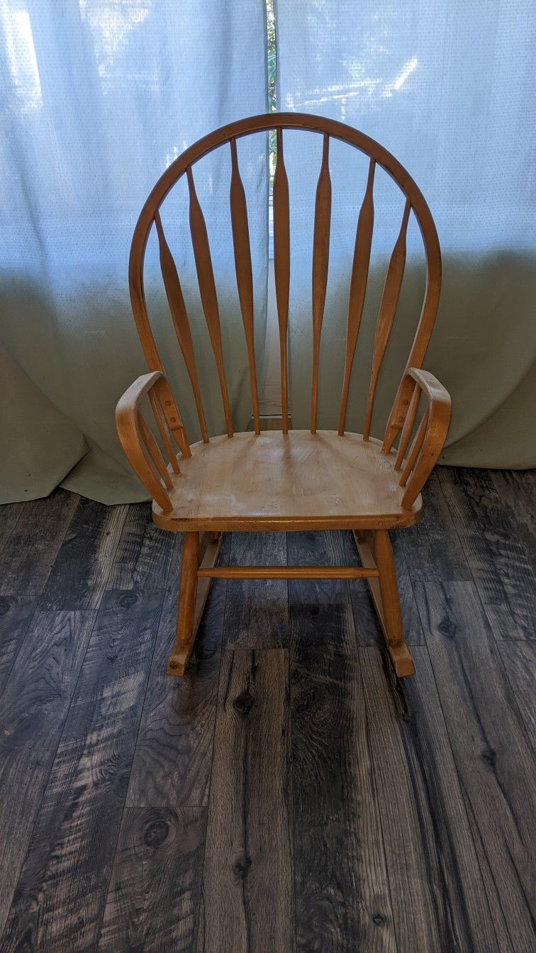Wooden Rocking Chair