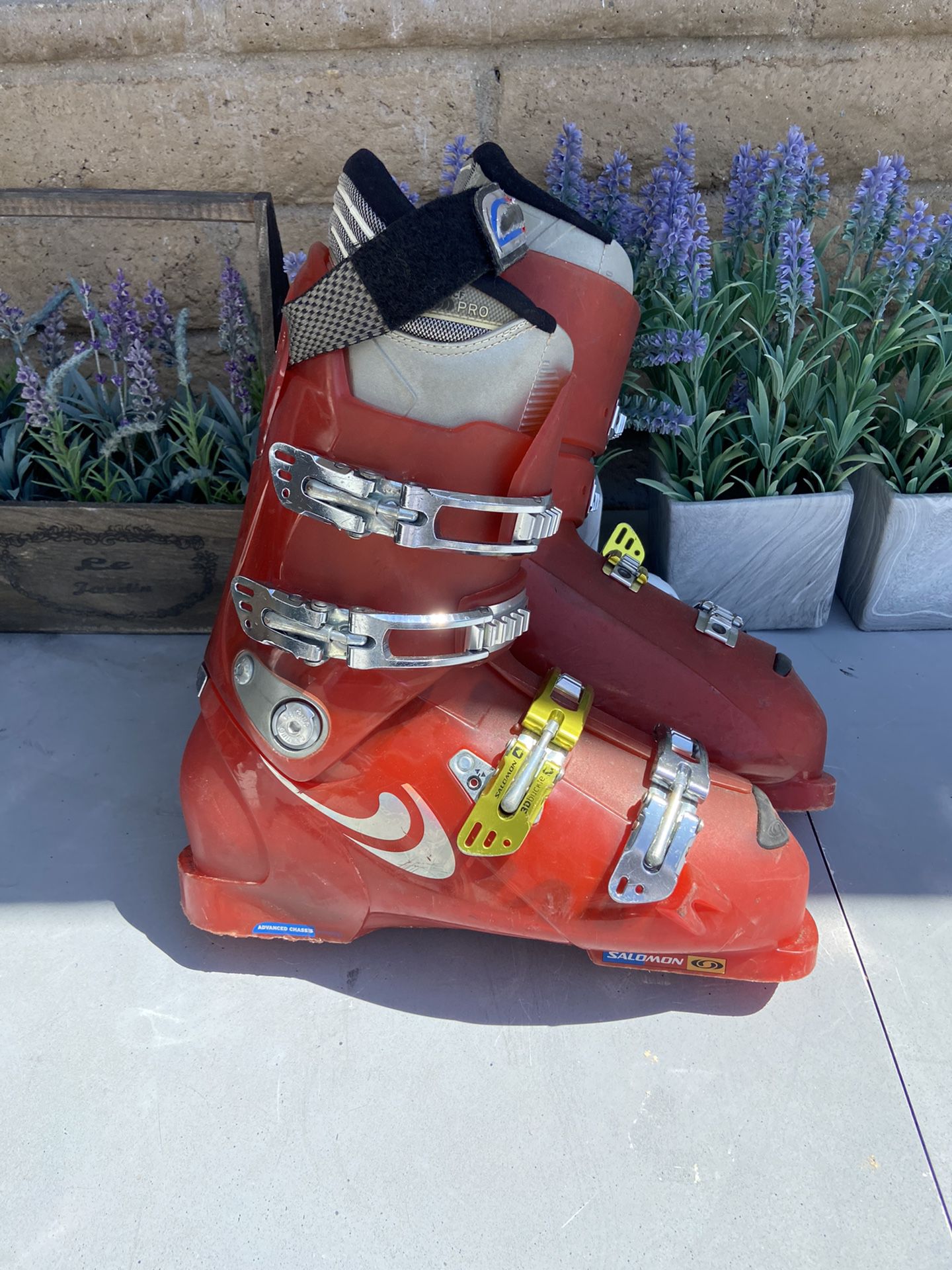 Salomon Ski boots size 11