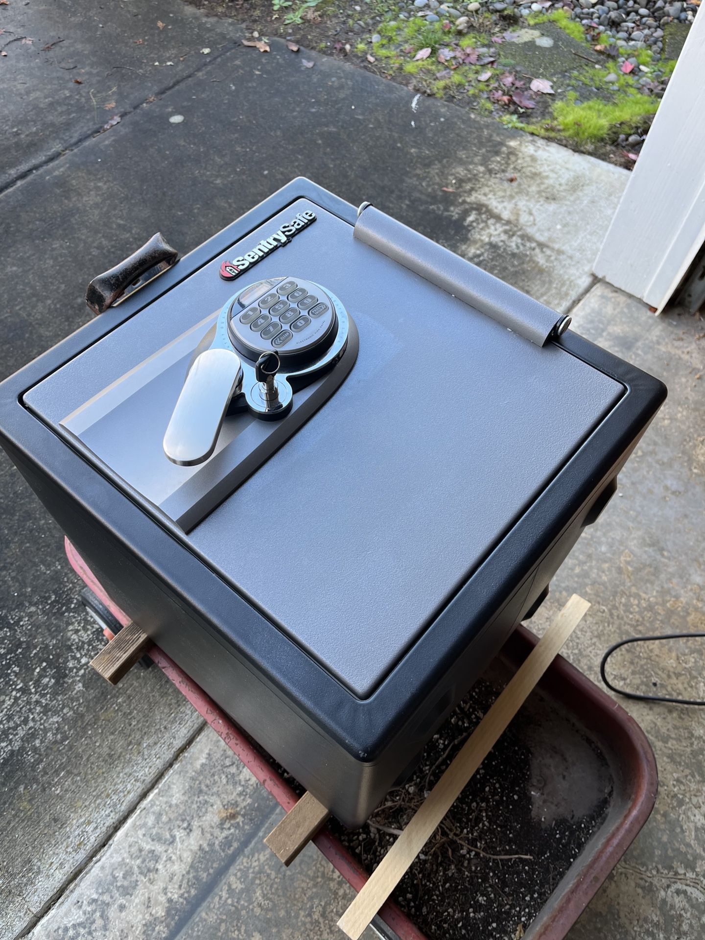 Sentry Safe