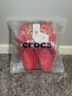 2021 - Crocs Lightning McQueen Clogs - Size 11