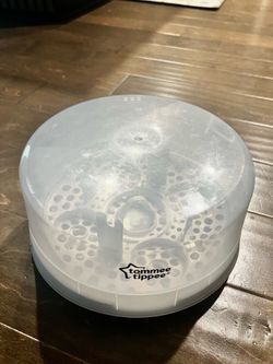 Tommee Tippee - Microwave Baby bottle and accessories Sterlizer