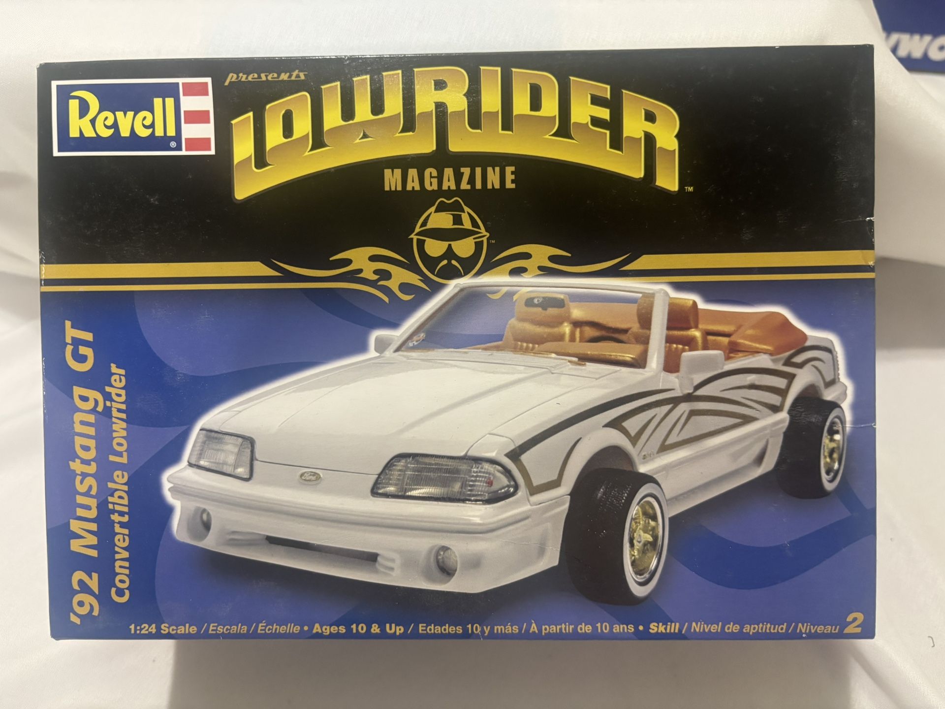 Revell Model Kit - ‘92 Mustang