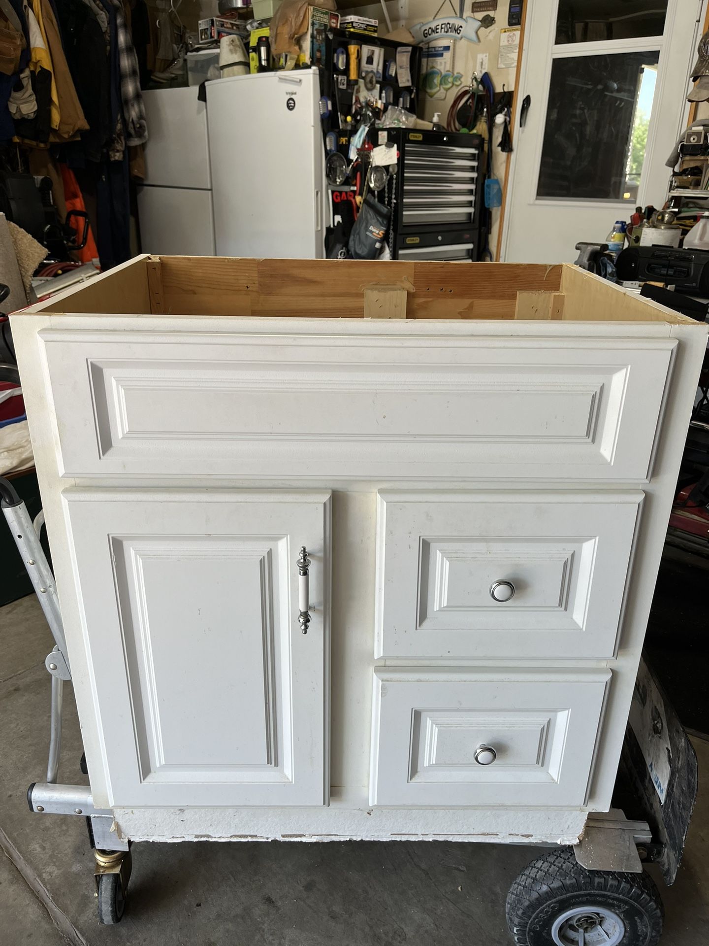 White Bsthroom Vanity 29.5 Inches Length X 21 Inches Width