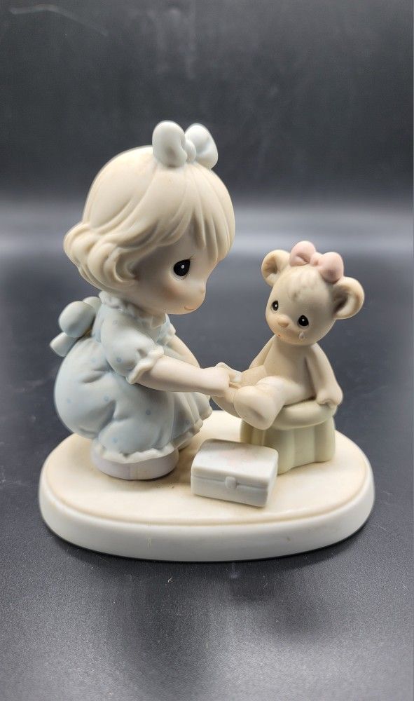 PRECIOUS MOMENTS CARING FIGURINE 94' Members Only