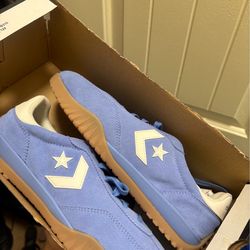BabyBlue Converse SZ 10 ‼️